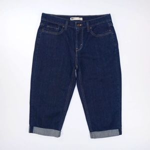 Levi's Roll Cuff Capri size 8